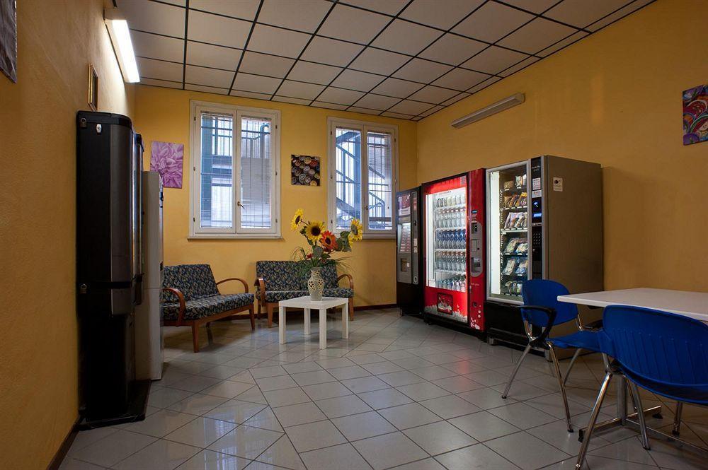 Ostello San Filippo Neri Modena Exteriér fotografie